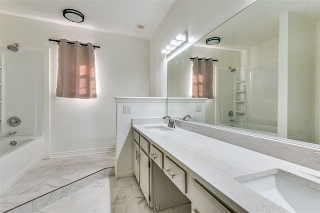 2634 Encina, Irving, TX 75038