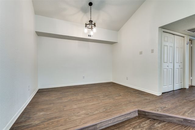 2634 Encina, Irving, TX 75038