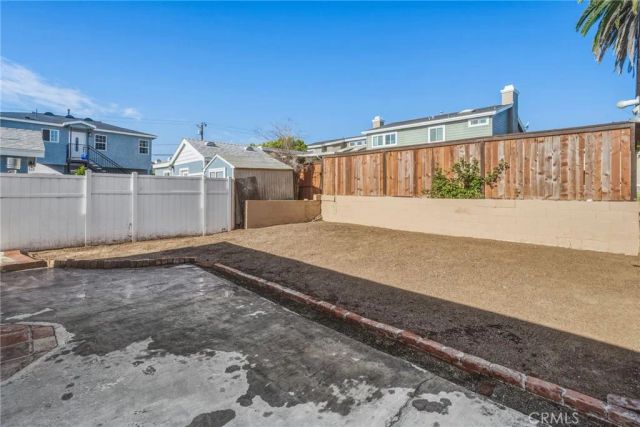 217 S Aviation, Manhattan Beach, CA 90266