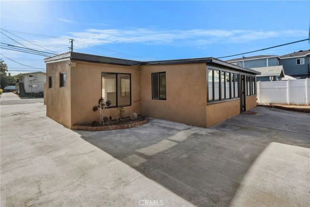 217 S Aviation, Manhattan Beach, CA 90266