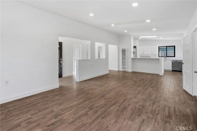 217 S Aviation, Manhattan Beach, CA 90266