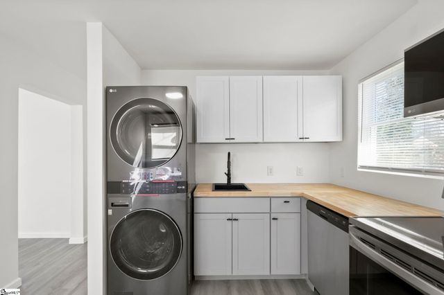 106 Allen Avenue, Spartanburg, SC 29303