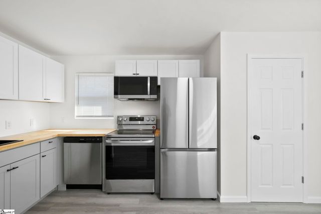 106 Allen Avenue, Spartanburg, SC 29303