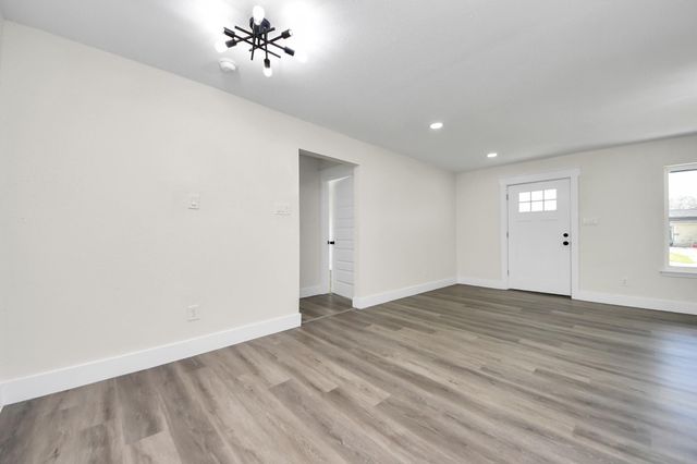 918 Loper Street, Houston, TX 77017