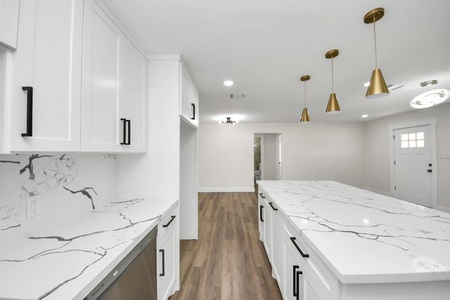 918 Loper Street, Houston, TX 77017