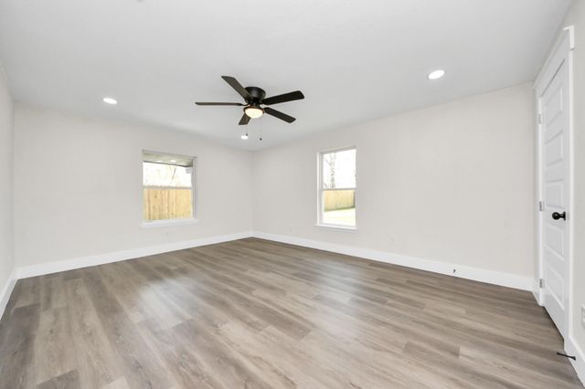 918 Loper Street, Houston, TX 77017