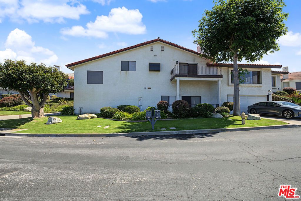 6622 Ocean Crest Drive, Rancho Palos Verdes, CA 90275 — photo 5