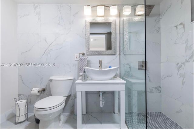 280 NW 148th St A, Miami, FL 33168