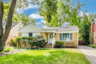 815 E Olive Street, Arlington Heights, IL 60004