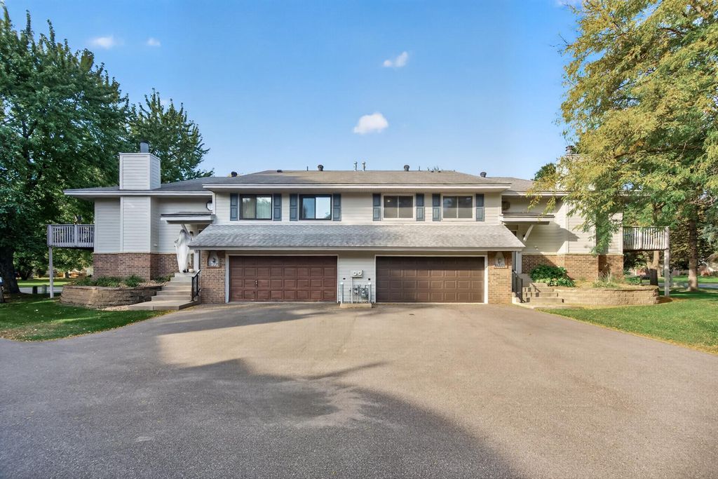 11227 Xavier Circle, Bloomington, MN 55437 — photo 3