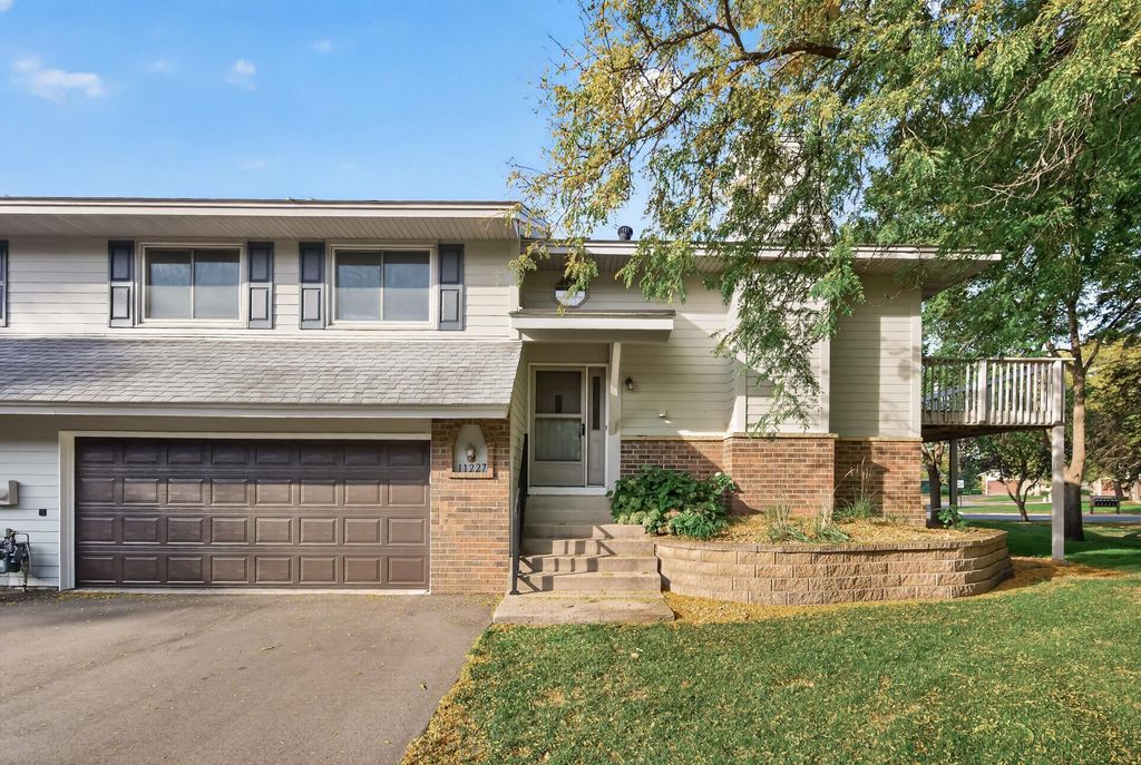 11227 Xavier Circle, Bloomington, MN 55437 — photo 4
