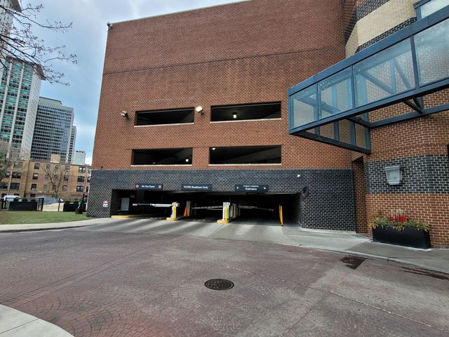 3660 N Lake Shore Drive 4713, Chicago, IL 60613