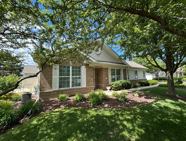 21561 Wolf Lake Court, Crest Hill, IL 60403