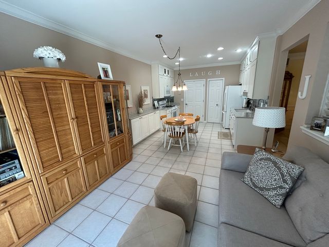 21561 Wolf Lake Court, Crest Hill, IL 60403