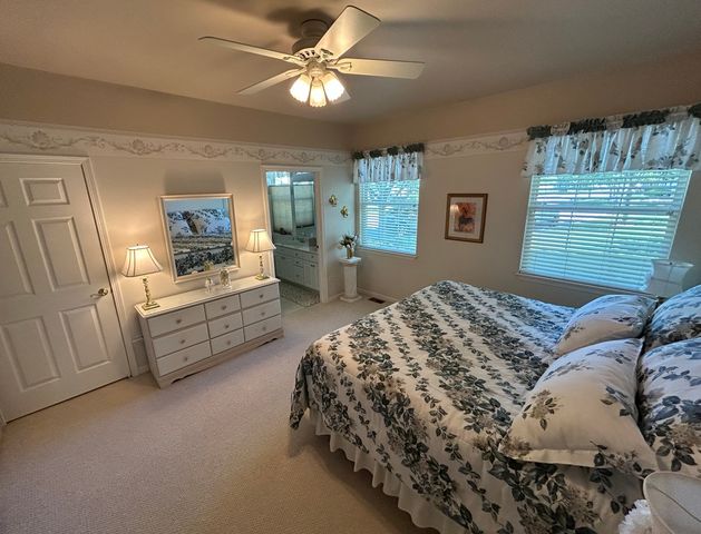 21561 Wolf Lake Court, Crest Hill, IL 60403