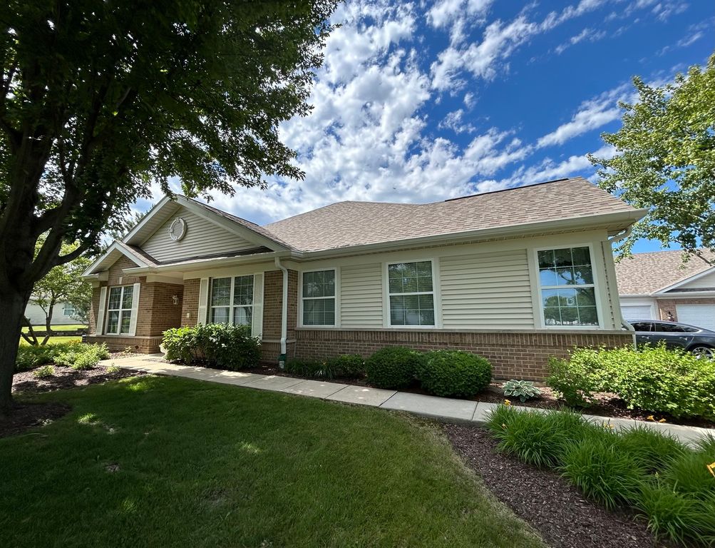 21561 Wolf Lake Court, Crest Hill, IL 60403