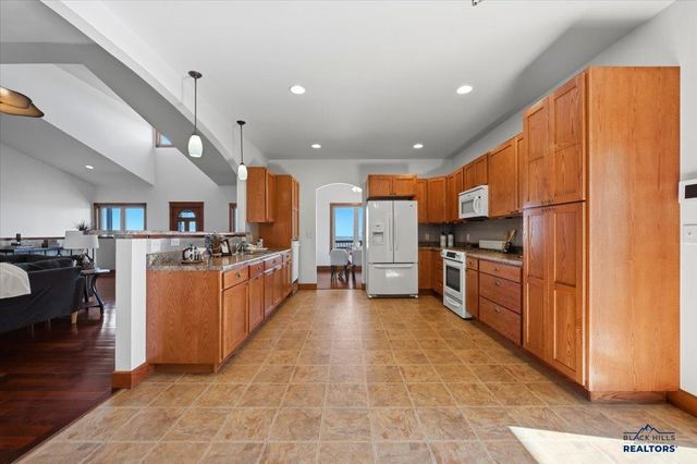 3435 FOX RUN LN, Spearfish, SD 57783