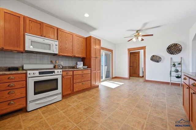 3435 FOX RUN LN, Spearfish, SD 57783