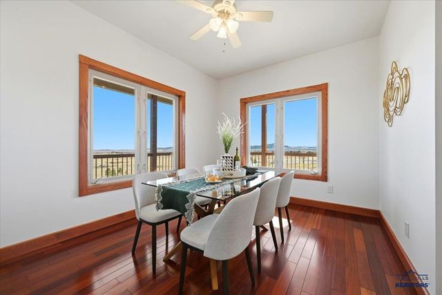 3435 FOX RUN LN, Spearfish, SD 57783