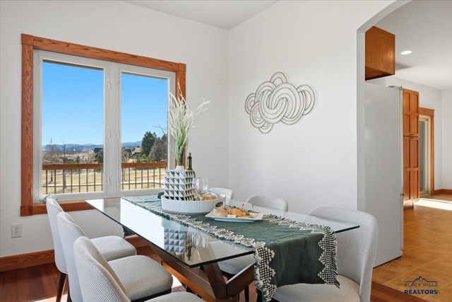 3435 FOX RUN LN, Spearfish, SD 57783