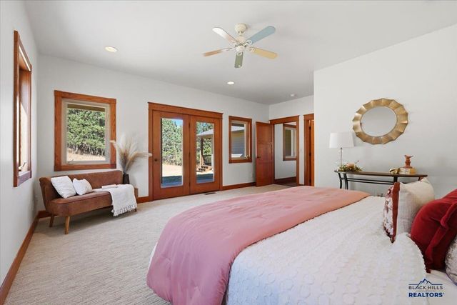 3435 FOX RUN LN, Spearfish, SD 57783