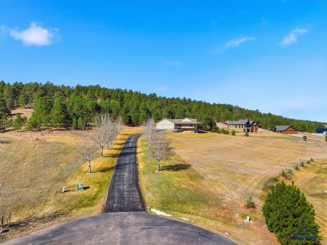 3435 FOX RUN LN, Spearfish, SD 57783