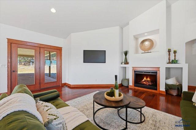 3435 FOX RUN LN, Spearfish, SD 57783