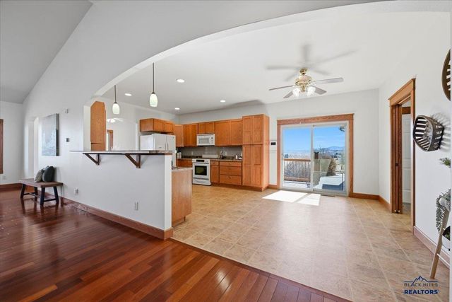 3435 FOX RUN LN, Spearfish, SD 57783