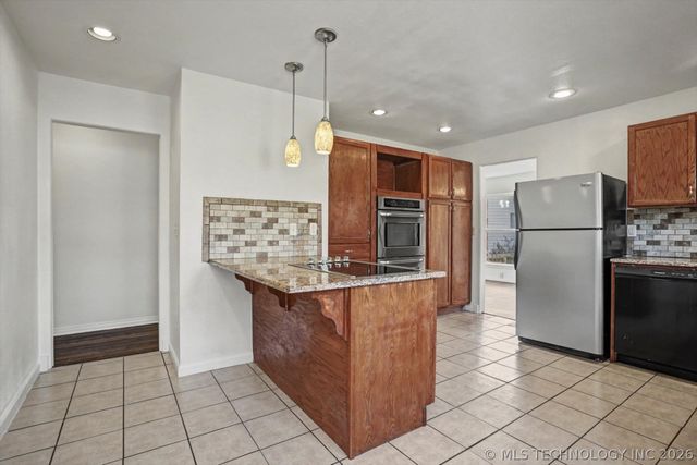 3802 S Allegheny Avenue, Tulsa, OK 74135