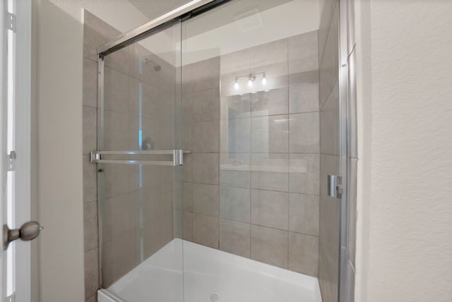 4601 Greenham Lane, Fort Worth, TX 76036