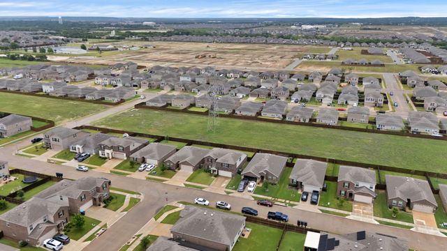 4601 Greenham Lane, Fort Worth, TX 76036