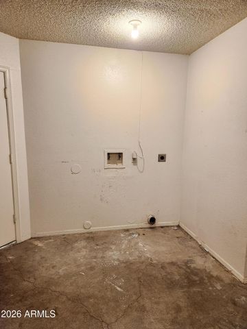 5028 N 102ND Avenue, Glendale, AZ 85307