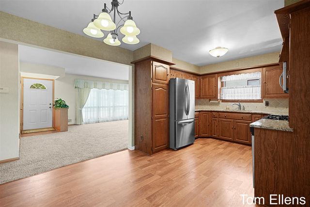 3705 Hazelwood Avenue, Wyoming, MI 49519