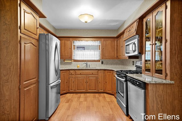 3705 Hazelwood Avenue, Wyoming, MI 49519