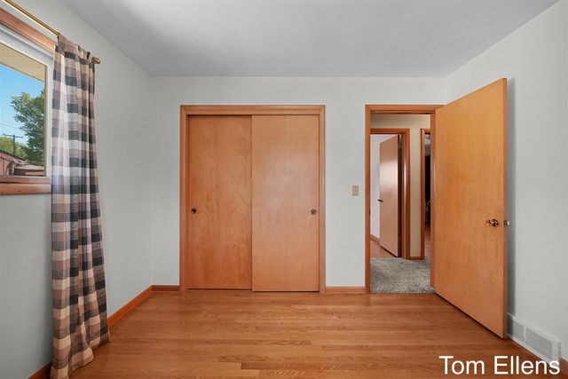 3705 Hazelwood Avenue, Wyoming, MI 49519