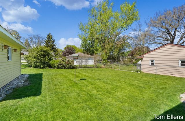 3705 Hazelwood Avenue, Wyoming, MI 49519