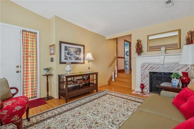 702 Kings View CT, Hampton, VA 23669