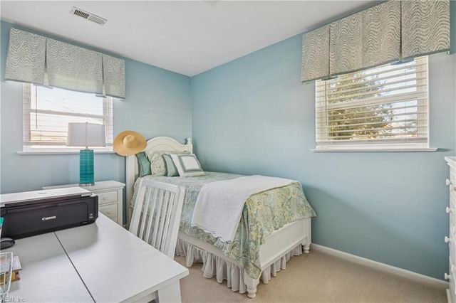 702 Kings View CT, Hampton, VA 23669