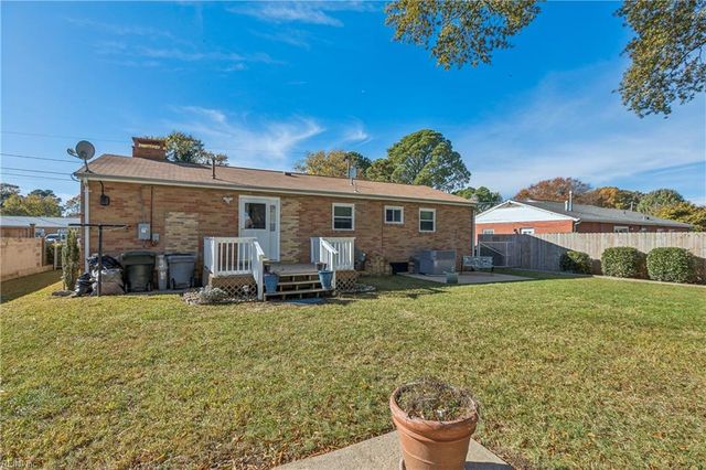 702 Kings View CT, Hampton, VA 23669