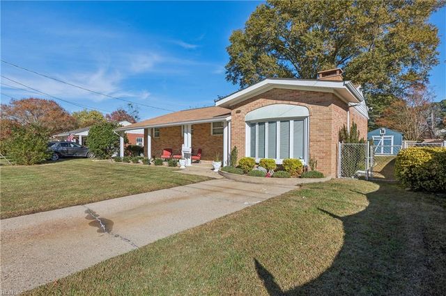 702 Kings View CT, Hampton, VA 23669