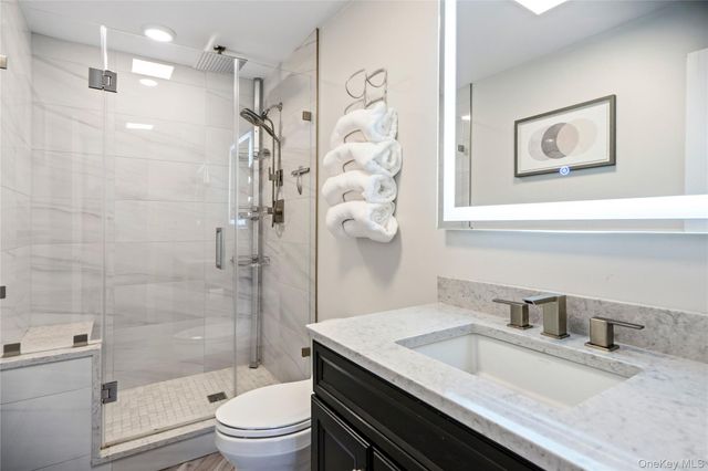 1005 Ferngate Drive, Franklin Square, NY 11010
