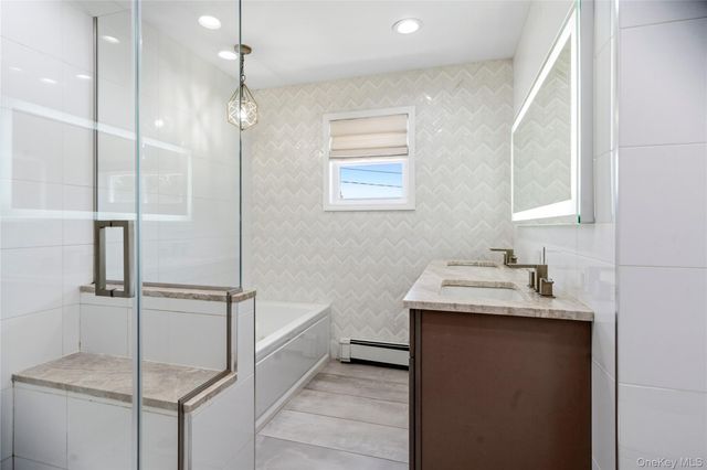1005 Ferngate Drive, Franklin Square, NY 11010