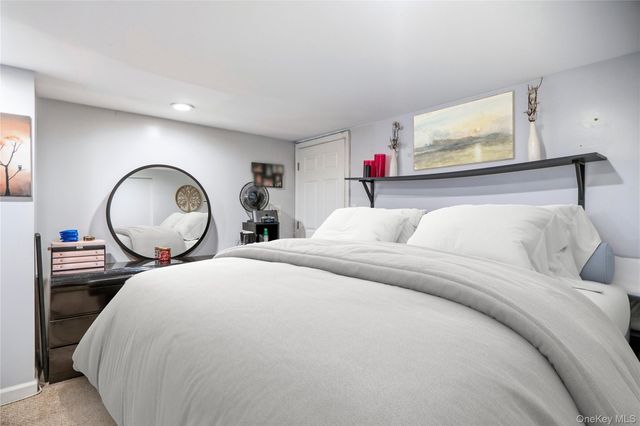 1005 Ferngate Drive, Franklin Square, NY 11010
