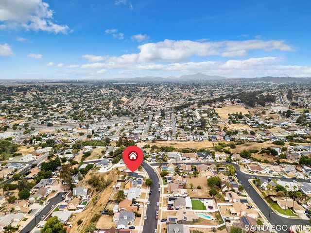 368 Los Reyes DR, San Diego, CA 92114