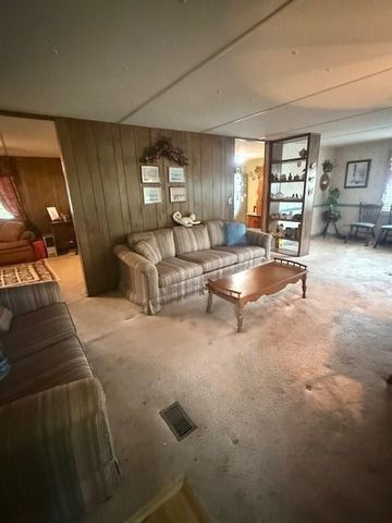 313 Hillside Court, Winder, GA 30680