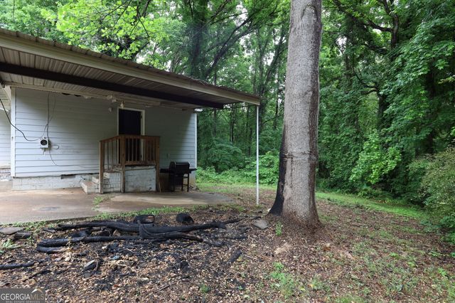6096 Blackhawk Trail SE, Mableton, GA 30126