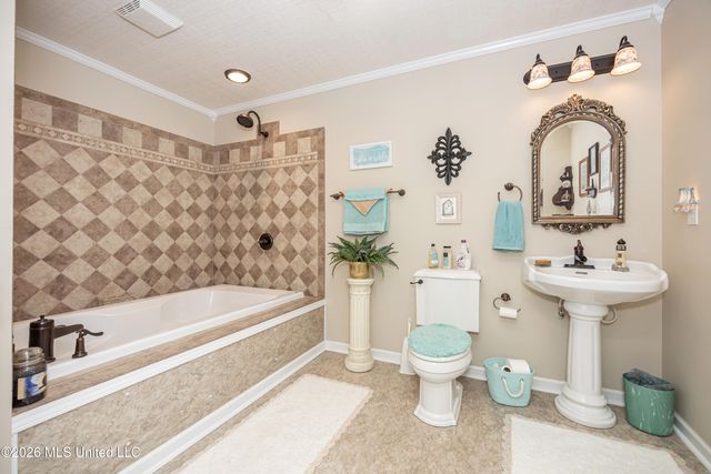 1 40th Street, Gulfport, MS 39507