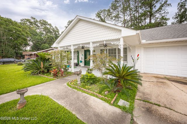 1 40th Street, Gulfport, MS 39507