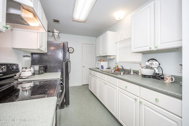 1 40th Street, Gulfport, MS 39507