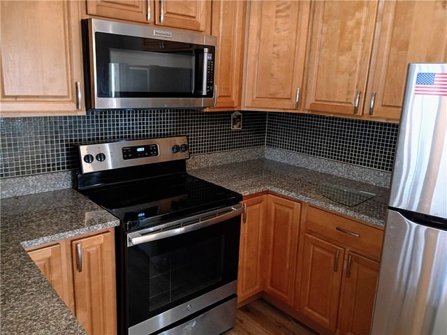 1115 Cascade Dr, West Homestead, PA 15120